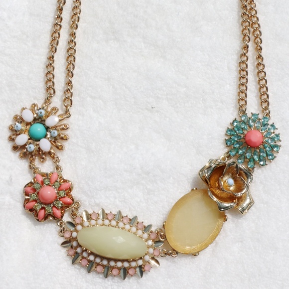 NEW Versona Boho Statement Rhinestone Necklace - Picture 4 of 6